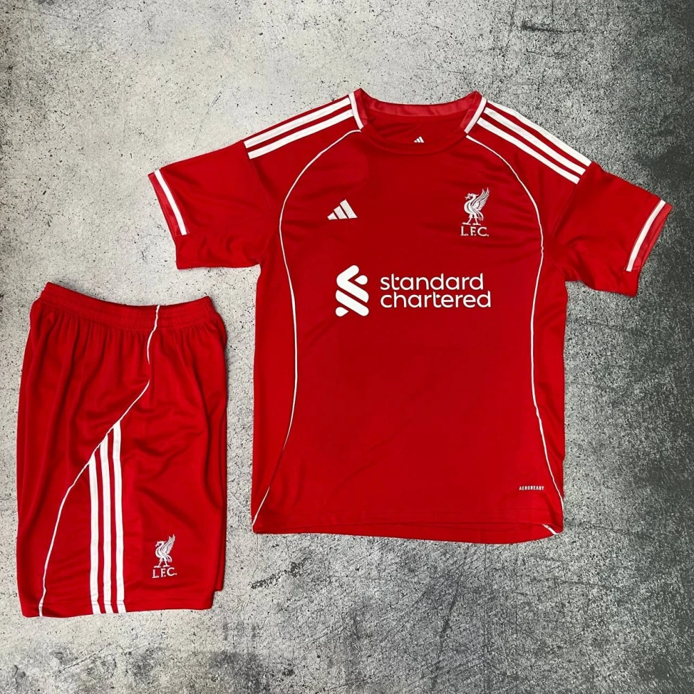 Футбольная форма Liverpool Home 25/26 red #1