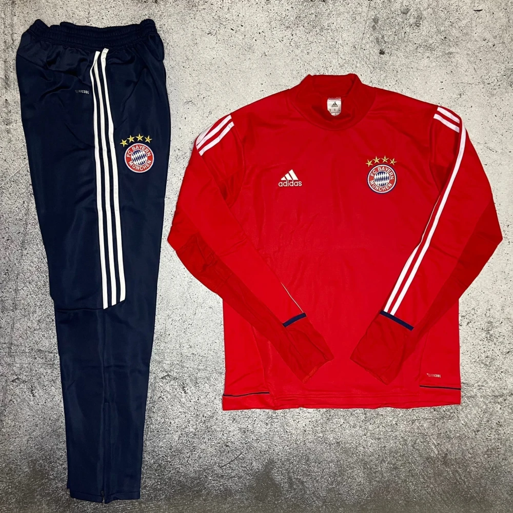 Костюм Bayern Munich red/navy #1