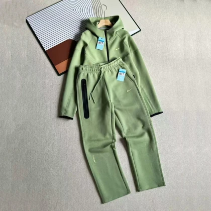 Костюм Nike x Nocta Tech Fleece zip logo green