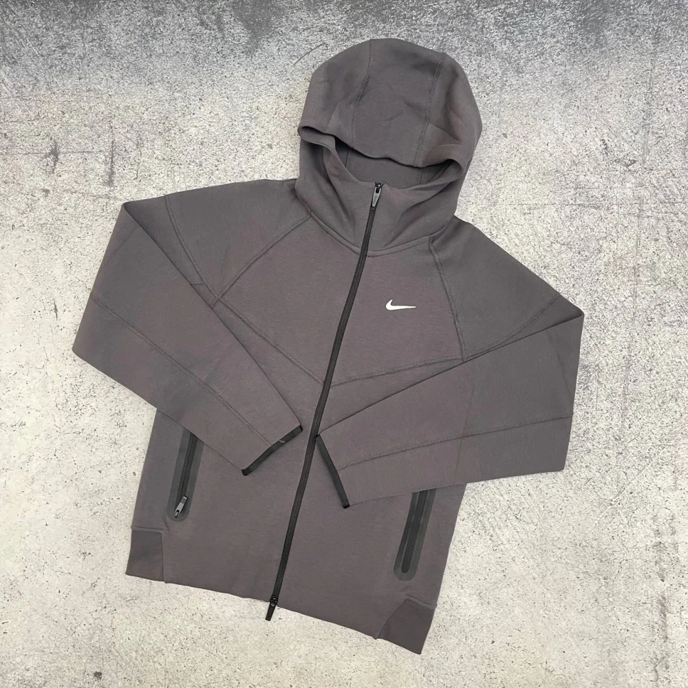 Костюм Nike x Nocta Tech Fleece zip logo dark grey #5
