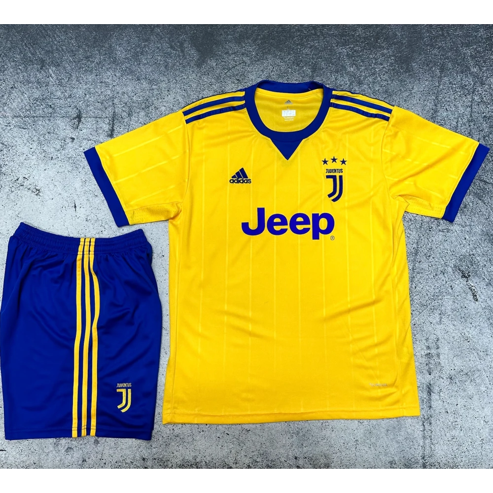 Футбольная форма Juventus Away 17/18 yellow/blue #1