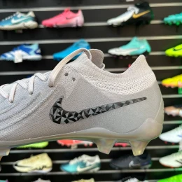 Бутсы Nike Phantom GX II Elite FG #6
