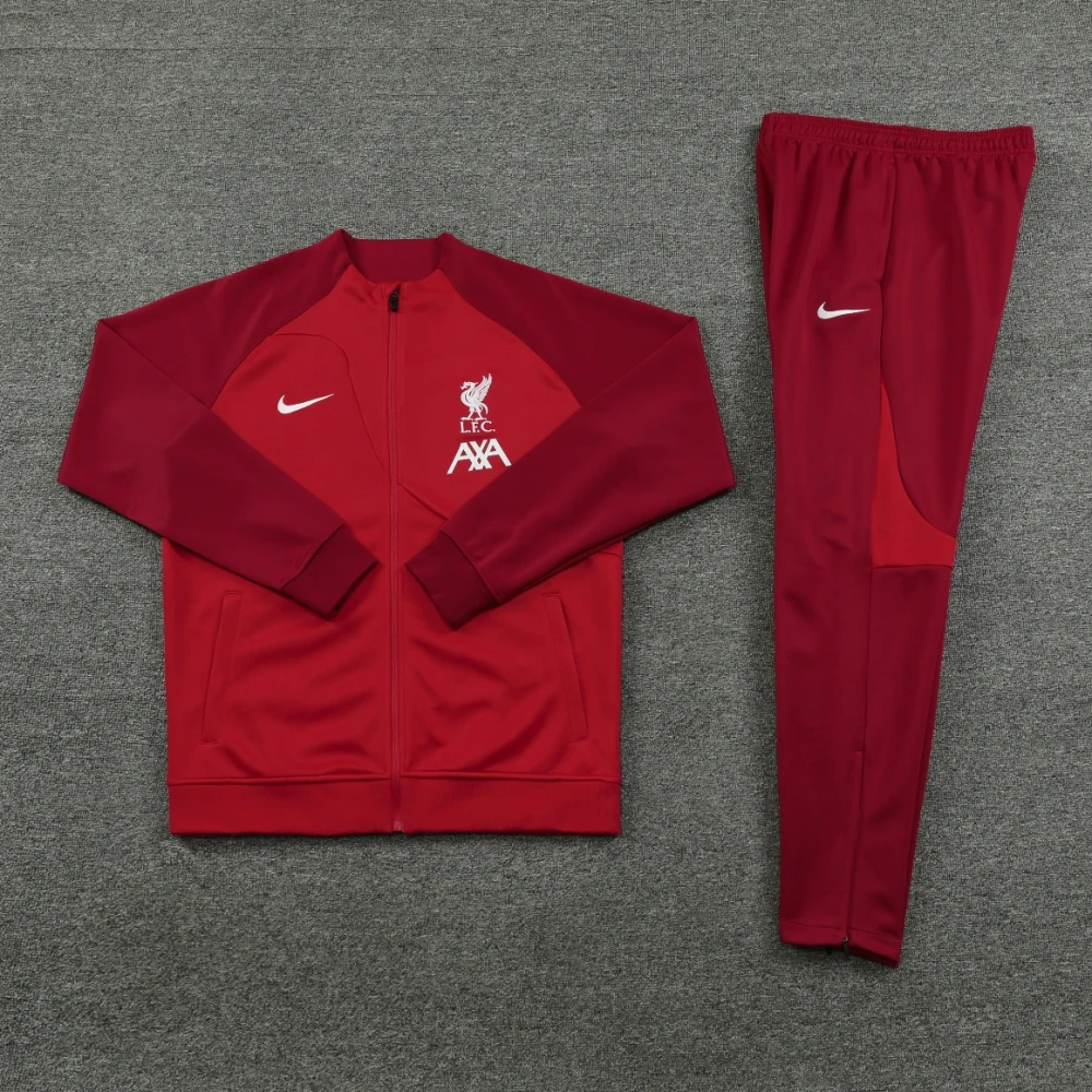 Костюм Liverpool red #1