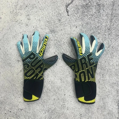 Вратарские перчатки Reusch Pure Contact black/yellow
