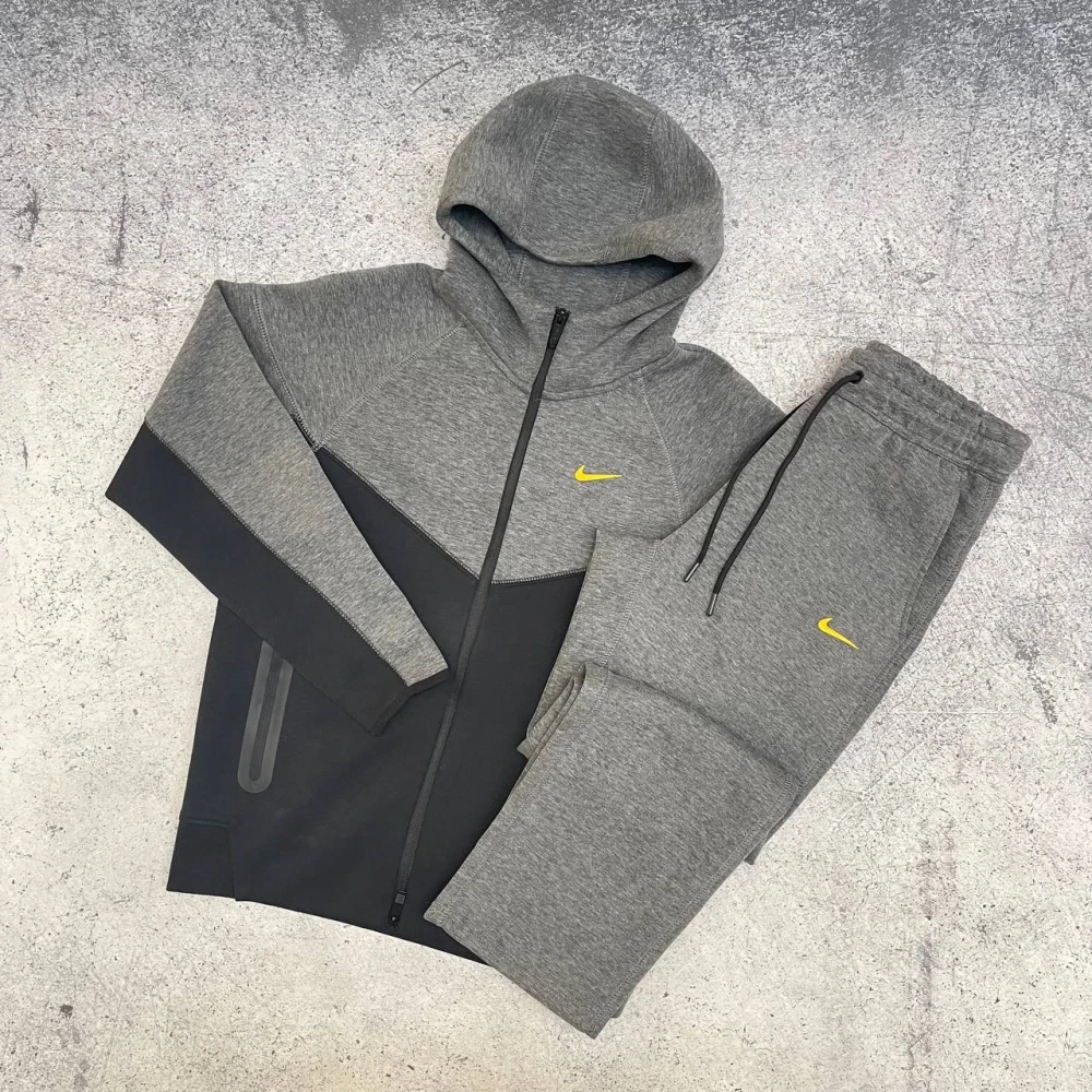 Костюм Nike x Nocta Tech Fleece zip logo dark grey/black #1