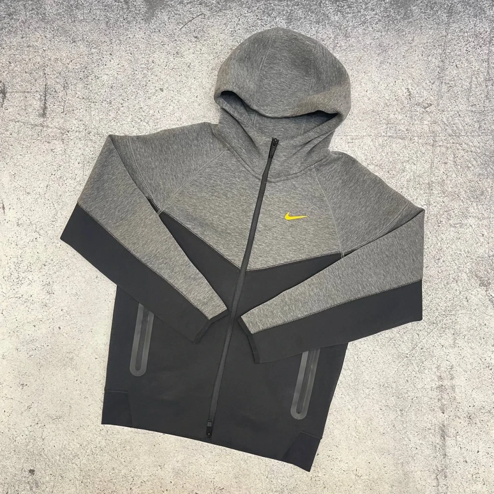 Костюм Nike x Nocta Tech Fleece zip logo dark grey/black #4