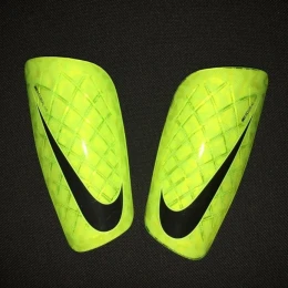 Щитки Mercurial Lite volt #1