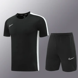 Футбольная форма Nike black/white #1