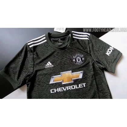 Футбольная форма Manchester United 20/21 Away khaki